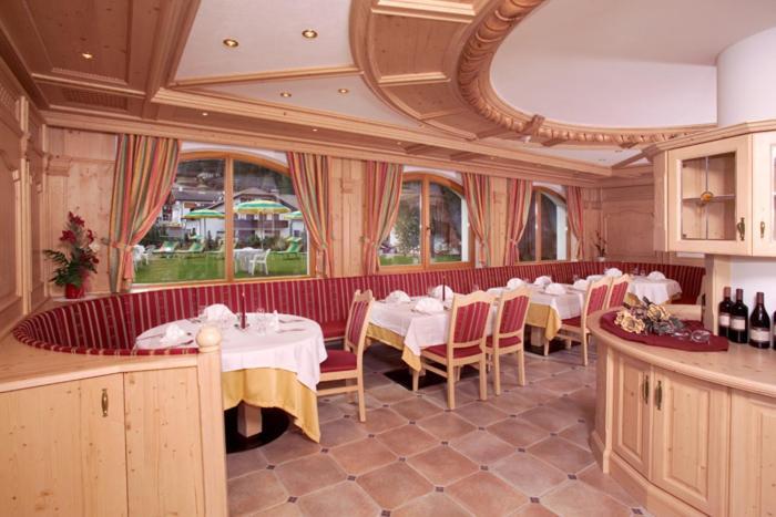 Hotel Jagdhof Selva di Val Gardena Esterno foto