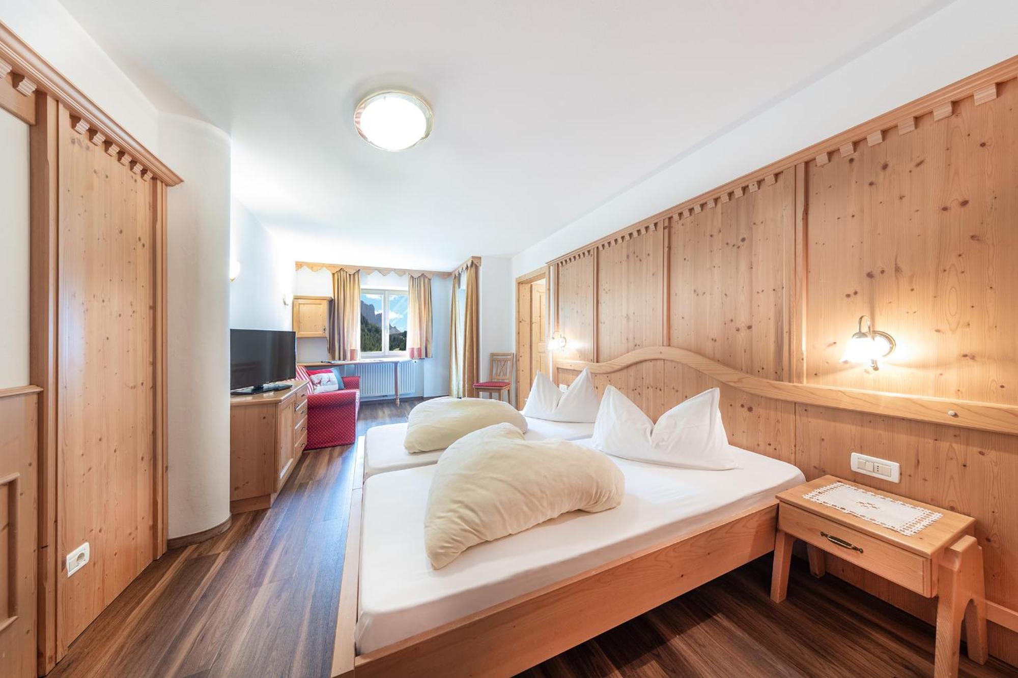 Hotel Jagdhof Selva di Val Gardena Esterno foto
