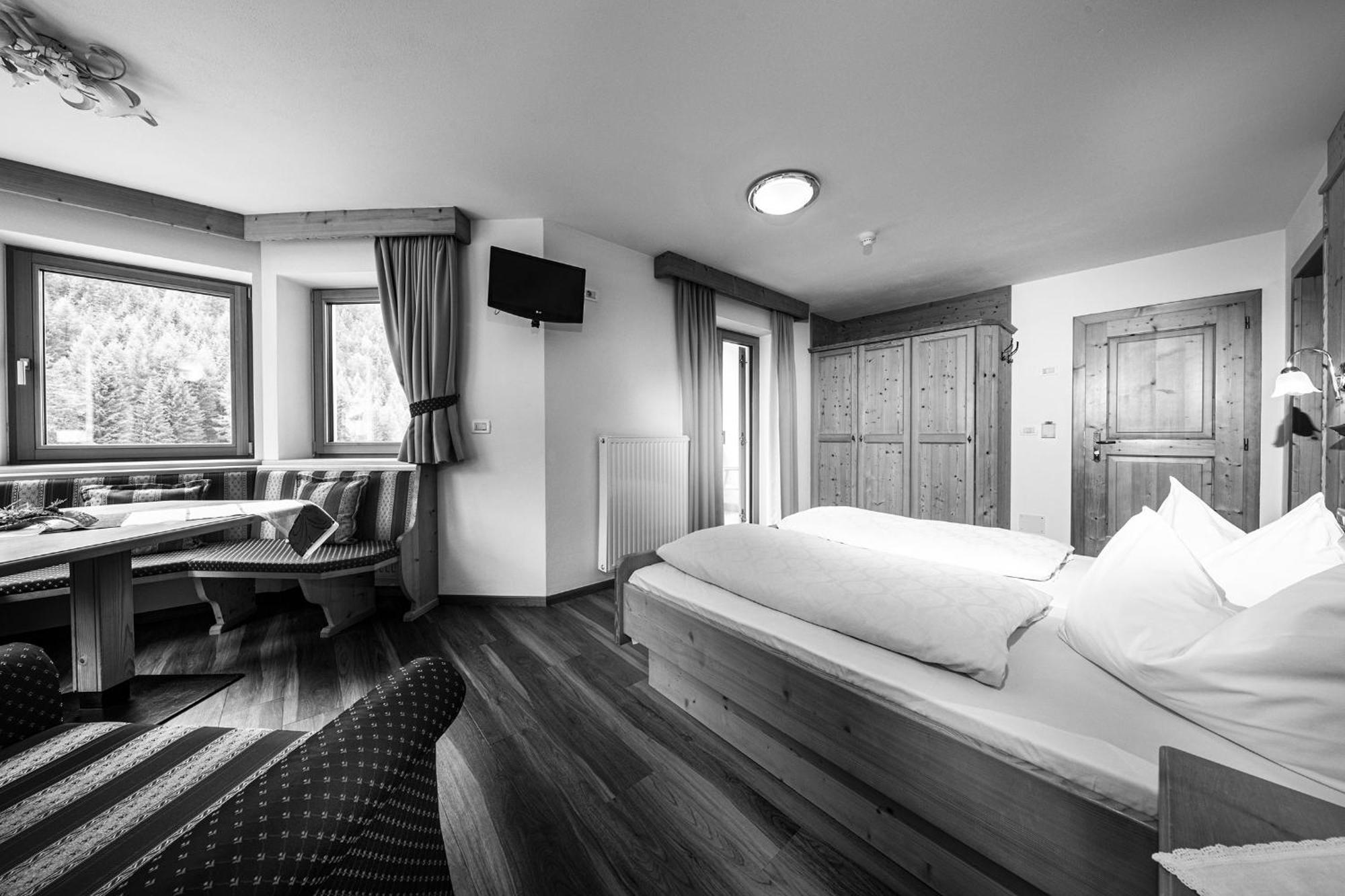 Hotel Jagdhof Selva di Val Gardena Camera foto